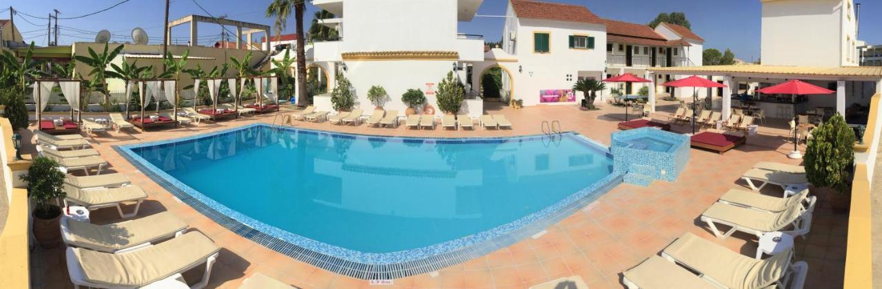 Oasis Beach Club Kávos Eksteriør billede
