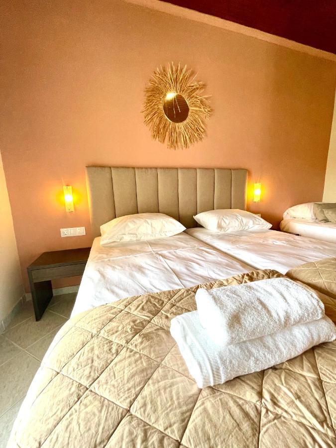 Oasis Beach Club Kávos Eksteriør billede