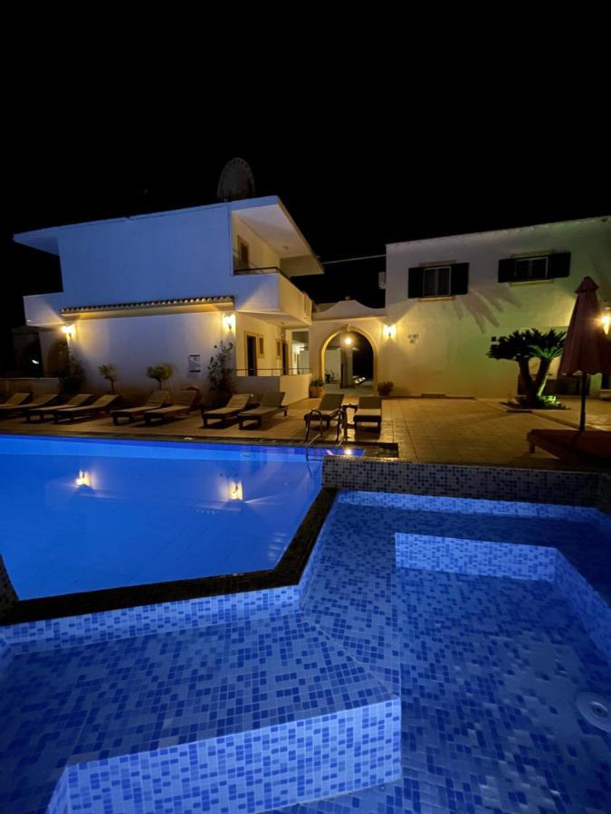 Oasis Beach Club Kávos Eksteriør billede