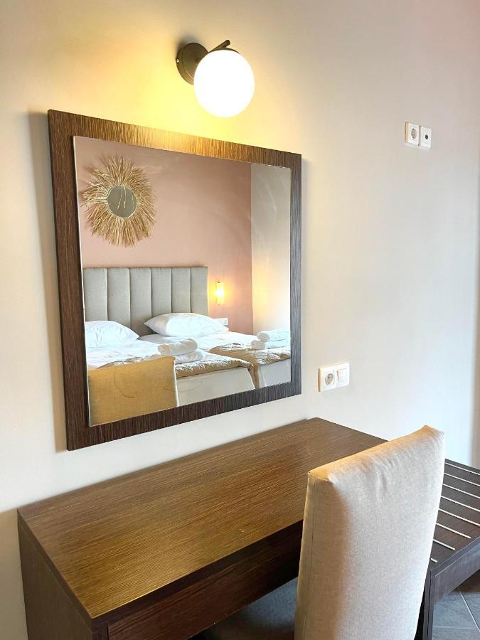 Oasis Beach Club Kávos Eksteriør billede