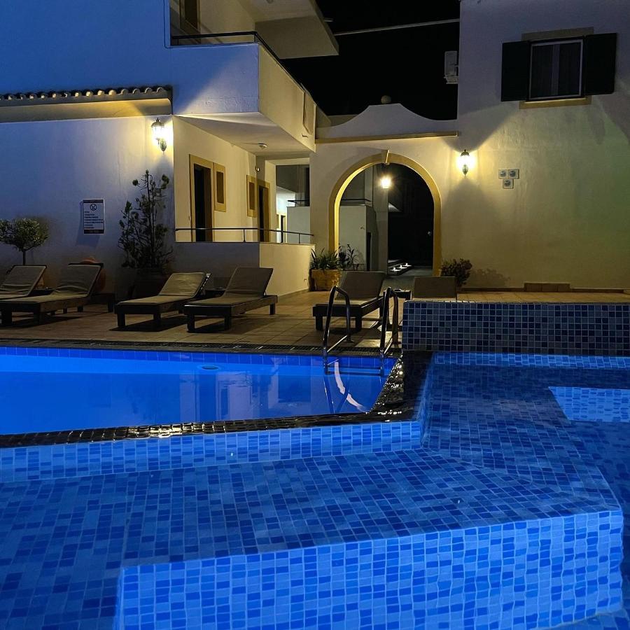 Oasis Beach Club Kávos Eksteriør billede