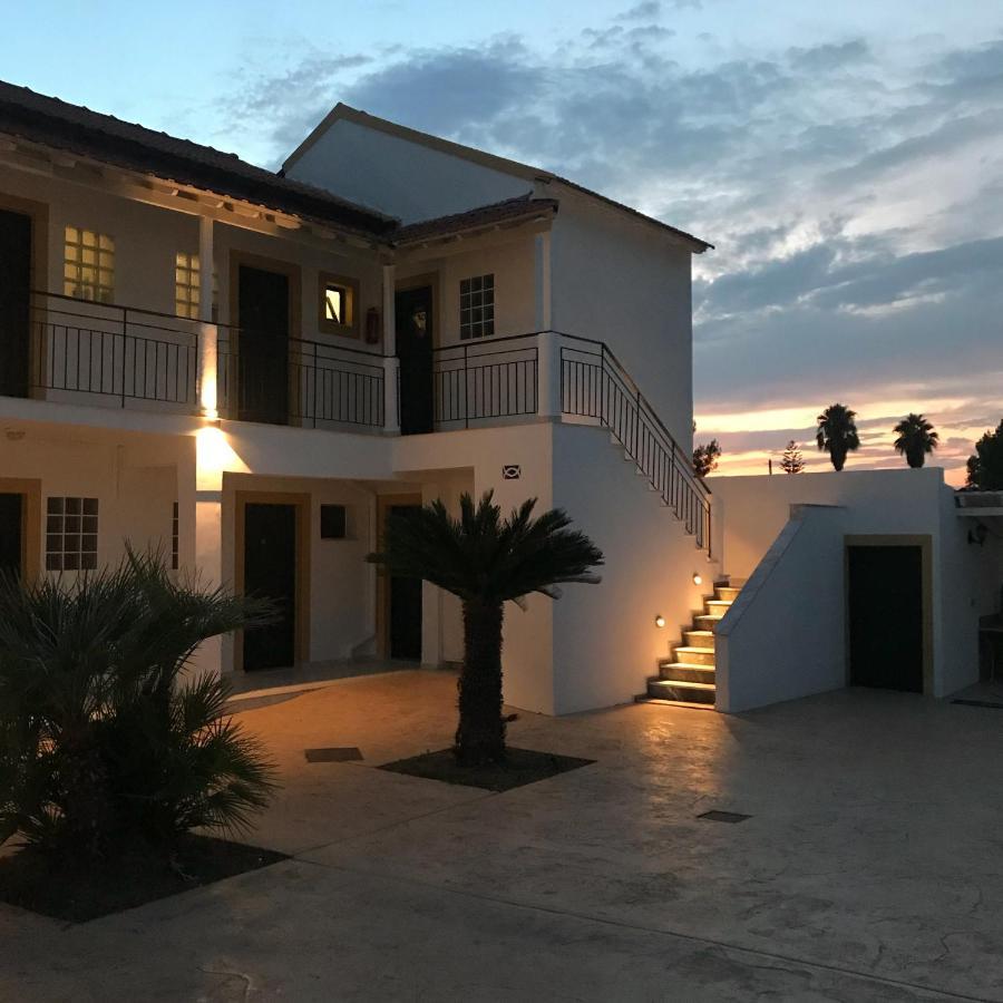 Oasis Beach Club Kávos Eksteriør billede