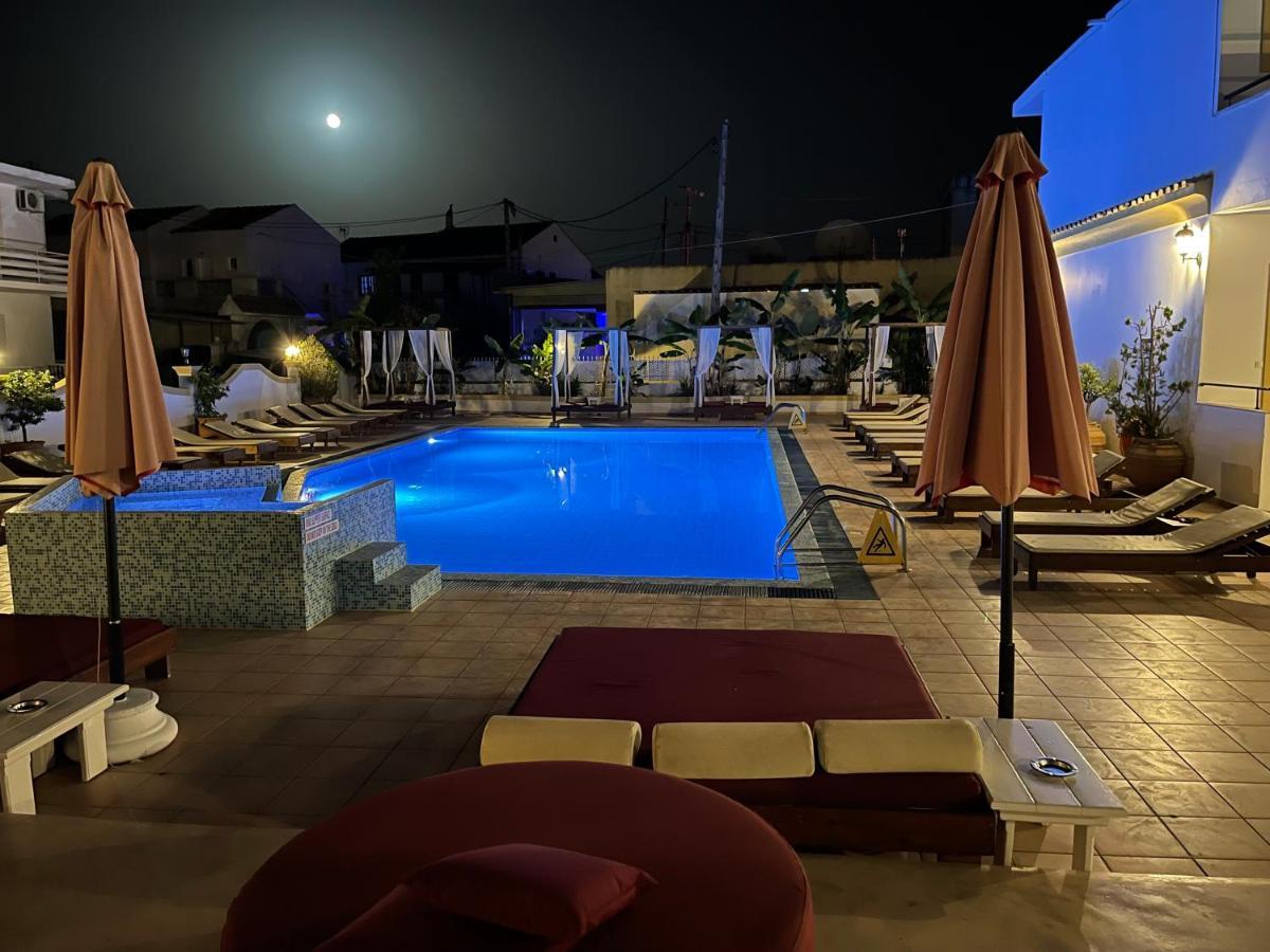 Oasis Beach Club Kávos Eksteriør billede